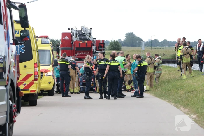 Traumahelikopter ingezet voor persoon te water