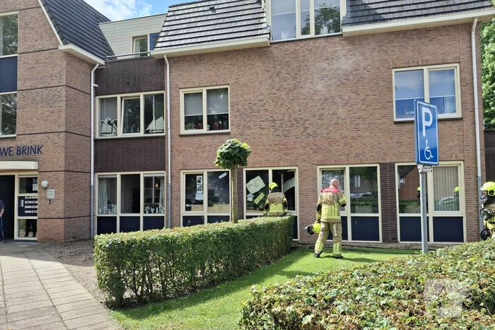 Brand in prullenbak geblust