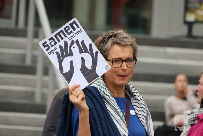 Demonstratie trekt veel aandacht