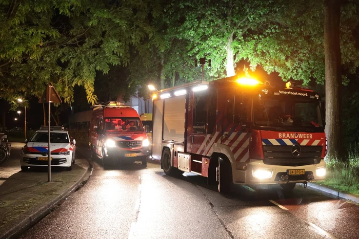 Hulpdiensten zoeken naar persoon te water