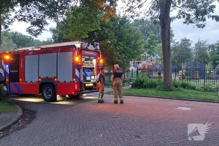 Scooter volledig verwoest door brand