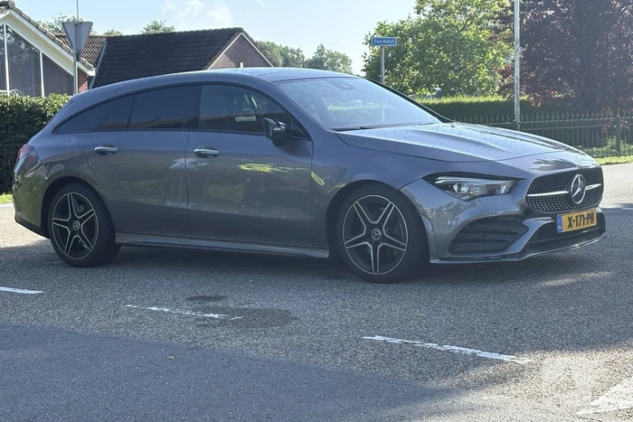 Scooterrijder betrokken bij aanrijding met auto