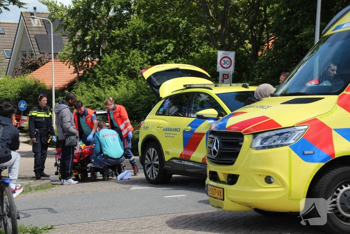 Zwaar ongeval met gewonden na aanrijding tussen scooter en auto
