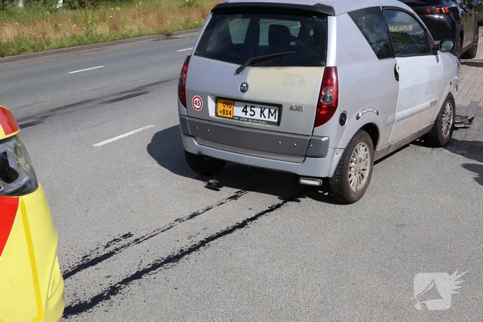 Botsing tussen auto en brommobiel