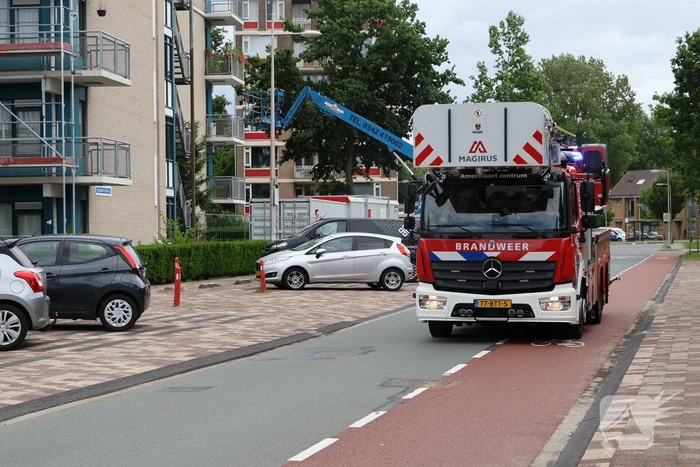 Bewoner gewond bij brand in kamer