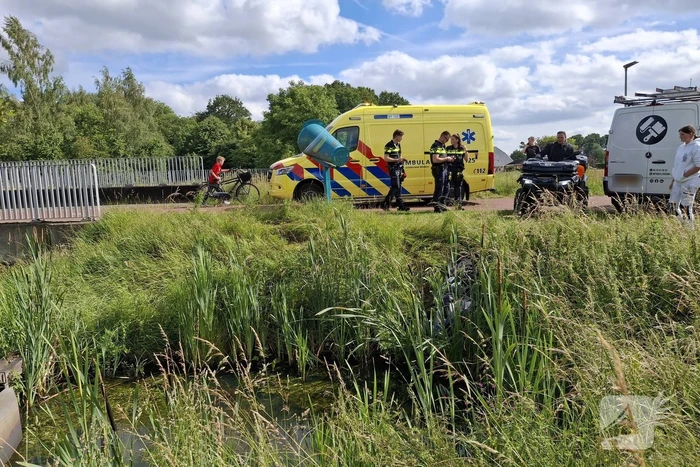 Motorrijder vliegt uit de bocht