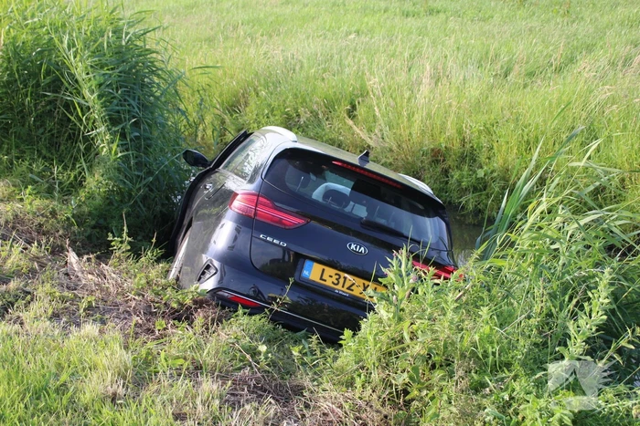 Twee voertuigen total-loss na aanrijding