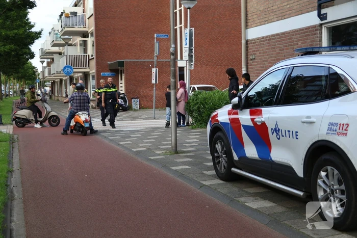 Deelscooter zwaar beschadigd na aanrijding