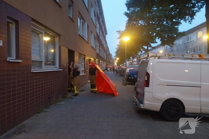 Jongetje (2) dat uit raam viel is overleden