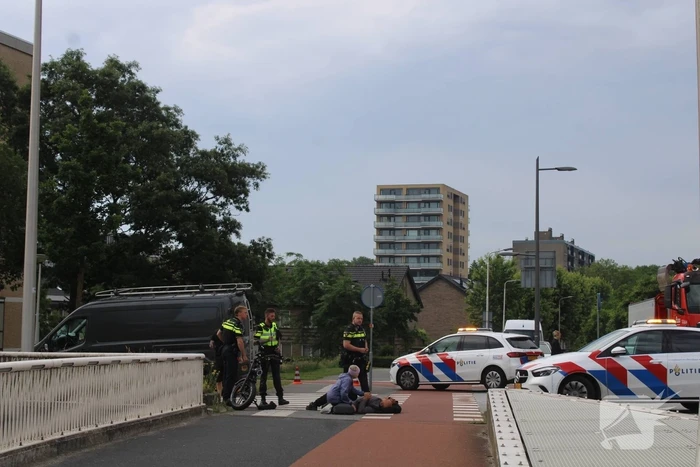 Fatbike-bestuurder gewond bij aanrijding met bestelbus