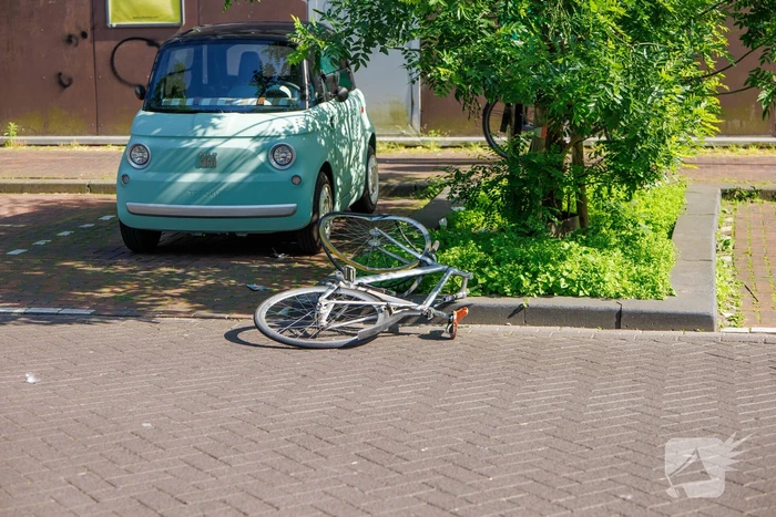 Fietser gewond bij aanrijding met motorscooter