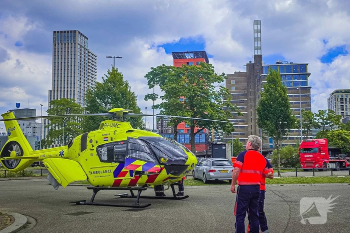 Fietser raakt zwaargewond bij aanrijding met vrachtwagen
