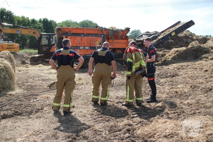 Brand in landbouwvoertuig tijdens hooibalen draaien