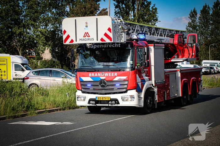Brand in zeecontainer zorgt voor grote inzet van brandweer