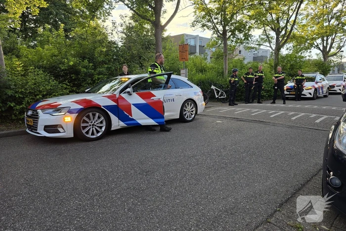Politieagente gewond bij aanrijding met scooter