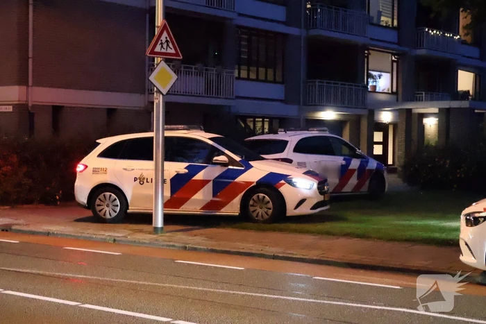 Politie doet inval in woning