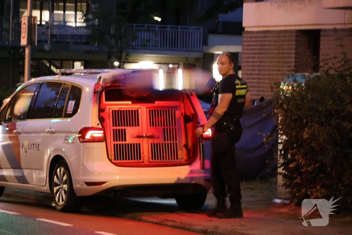 Politie doet inval in woning