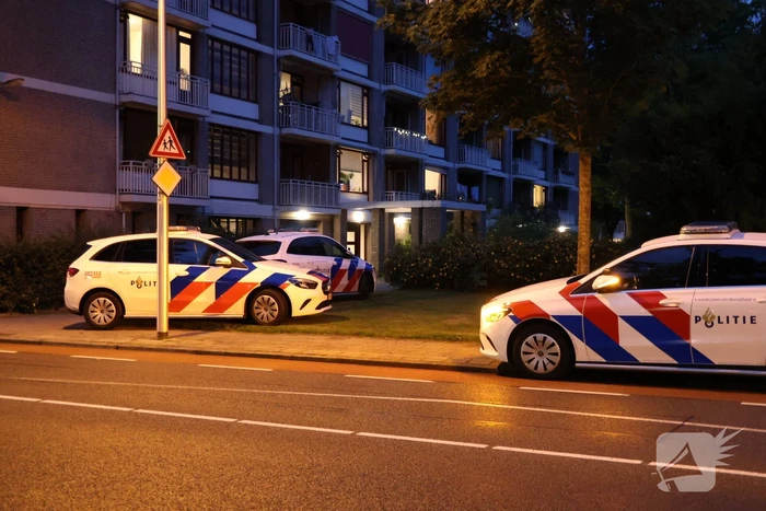 Politie doet inval in woning