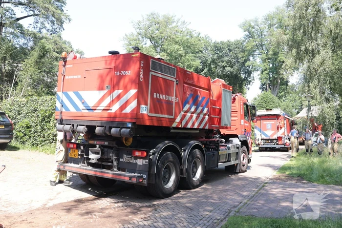 Brand op dak woning snel geblust
