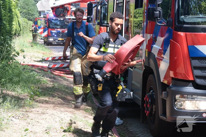 Brand op dak woning snel geblust