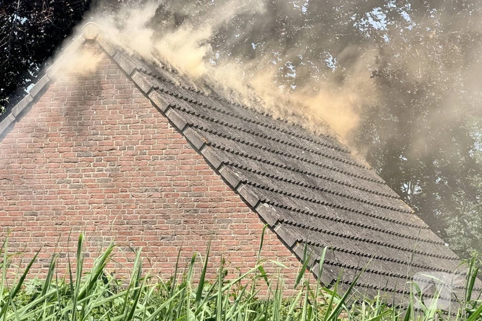 Brand in bijgebouw door kortsluiting