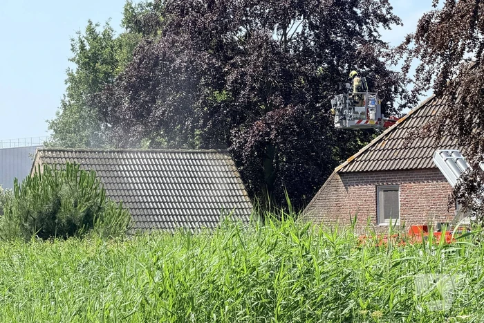Brand in bijgebouw door kortsluiting