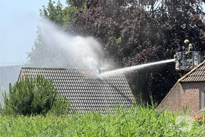 Brand in bijgebouw door kortsluiting