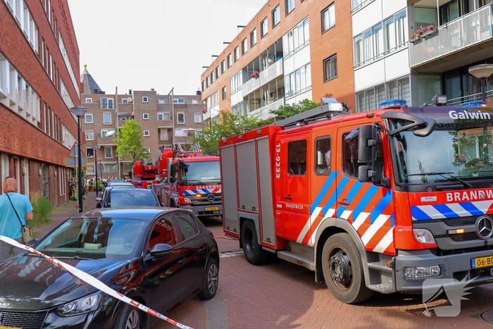 Explosie leidt tot brand bij appartementencomplex