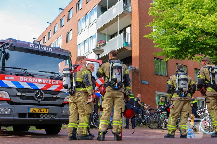 Explosie leidt tot brand bij appartementencomplex