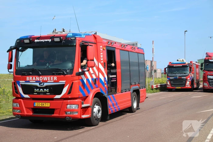 Brand in vaartuig bij ertsoverslagbedrijf
