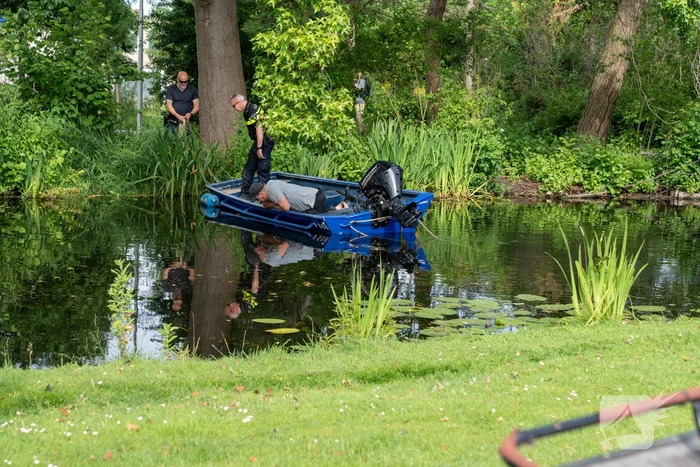 Wapen en telefoons gevonden tijdens zoekactie in water na schietpartij