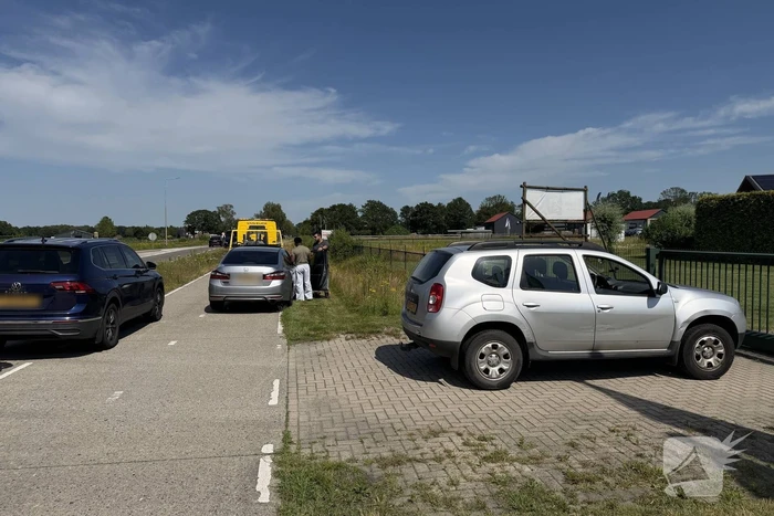 Botsing tussen twee voertuigen leidt tot schade