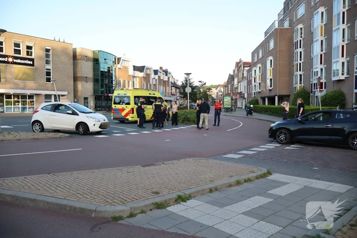 Automobilist en fietser botsen tegen elkaar