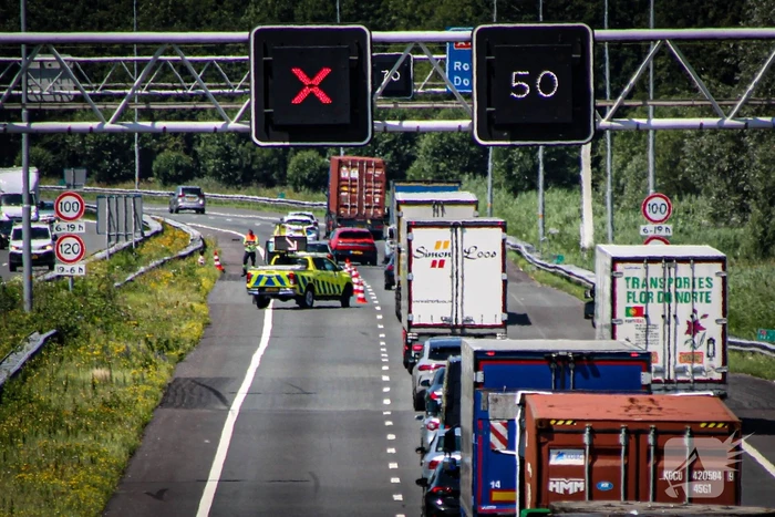 Kop-staartbotsing leidt tot lange files