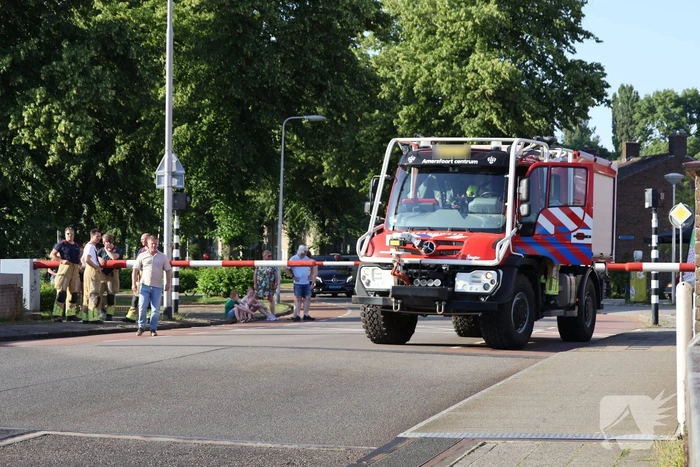 Brandweer moet brug koelen wegens storing door hitte