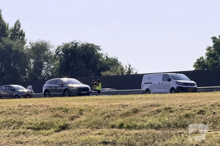 Aanrijding op drukke weg zonder gewonden