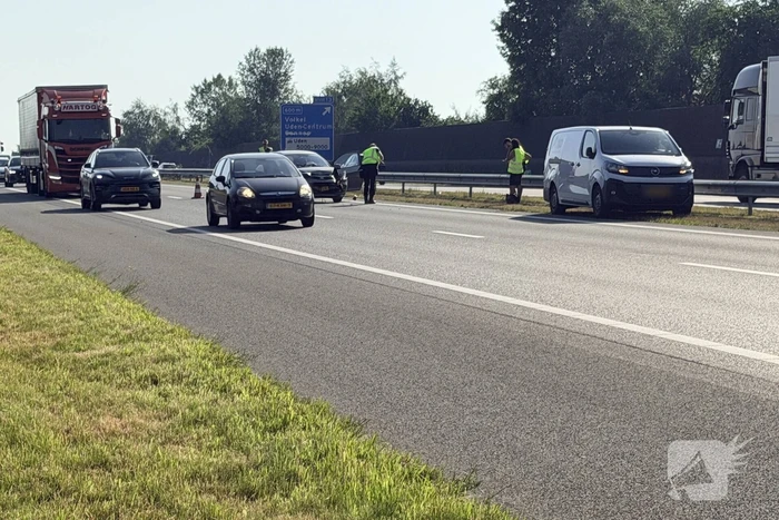 Aanrijding op drukke weg zonder gewonden