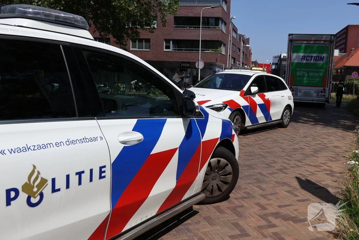 Vrouw met rollator aangereden door vrachtwagen