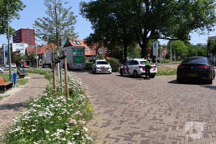 Vrouw met rollator aangereden door vrachtwagen