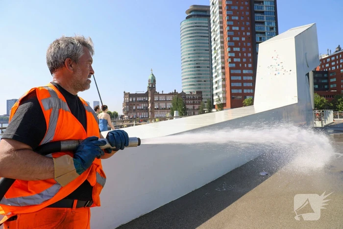 Gemeente voert koeling uit bij bruggen