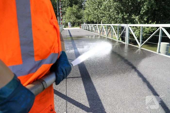 Gemeente voert koeling uit bij bruggen