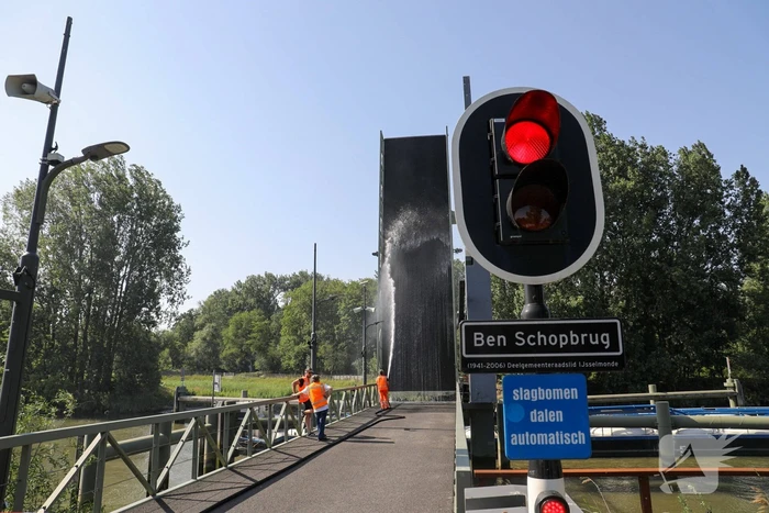 Gemeente voert koeling uit bij bruggen