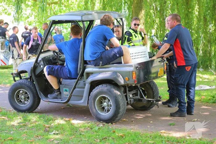 Aap in boom leidt tot brandweerinzet