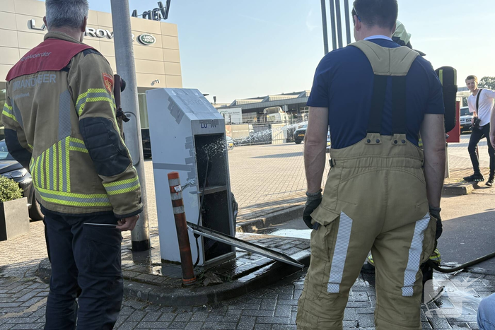 Brand in bandenspanningsapparaat blust snel