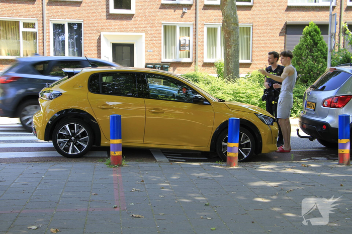 Scooterrijder gewond na aanrijding met auto