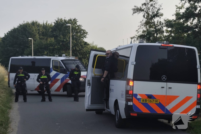 Politie aanwezig bij Anti-AZC demonstratie