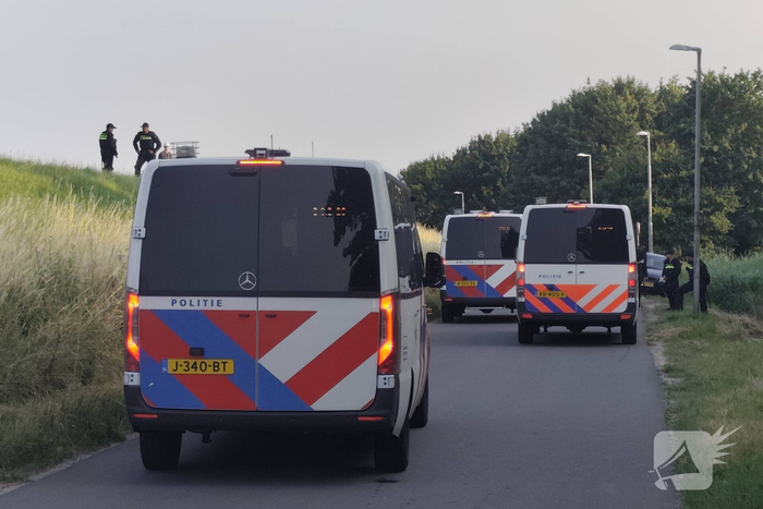 Politie aanwezig bij Anti-AZC demonstratie