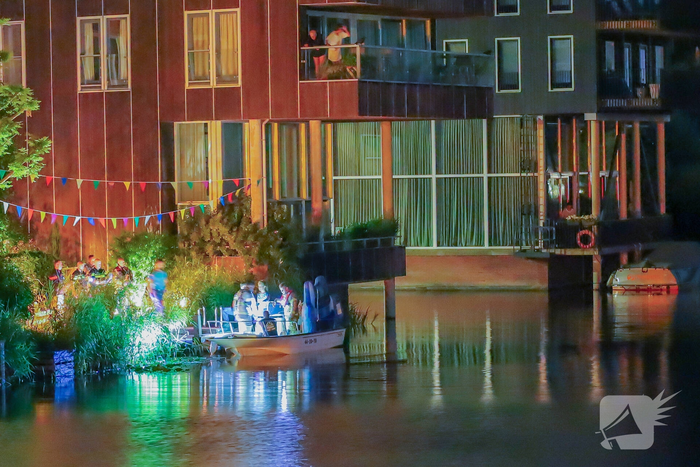 Persoon te water gered na ongeval