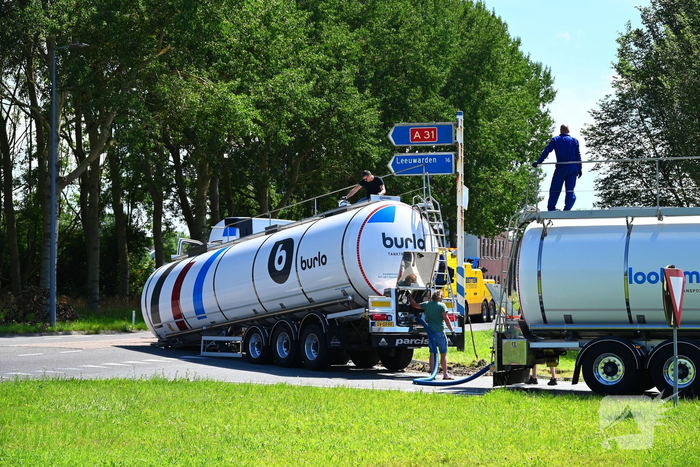 Tankoplegger schiet los tijdens transport