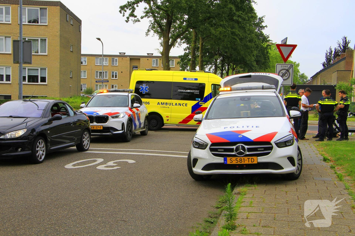 Scooterbestuurder gewond na aanrijding met auto